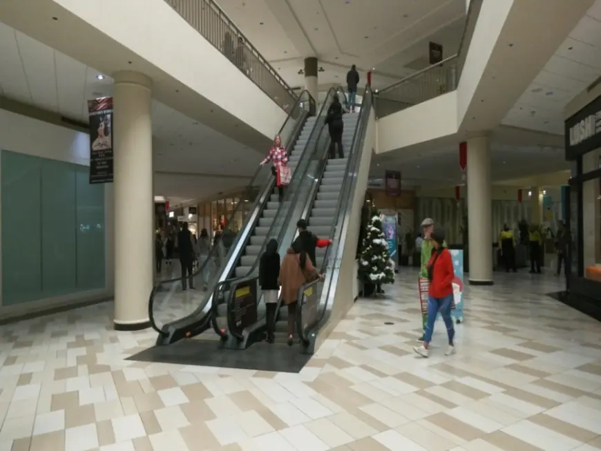 Black Friday attracts hundreds of shoppers to Crossgates