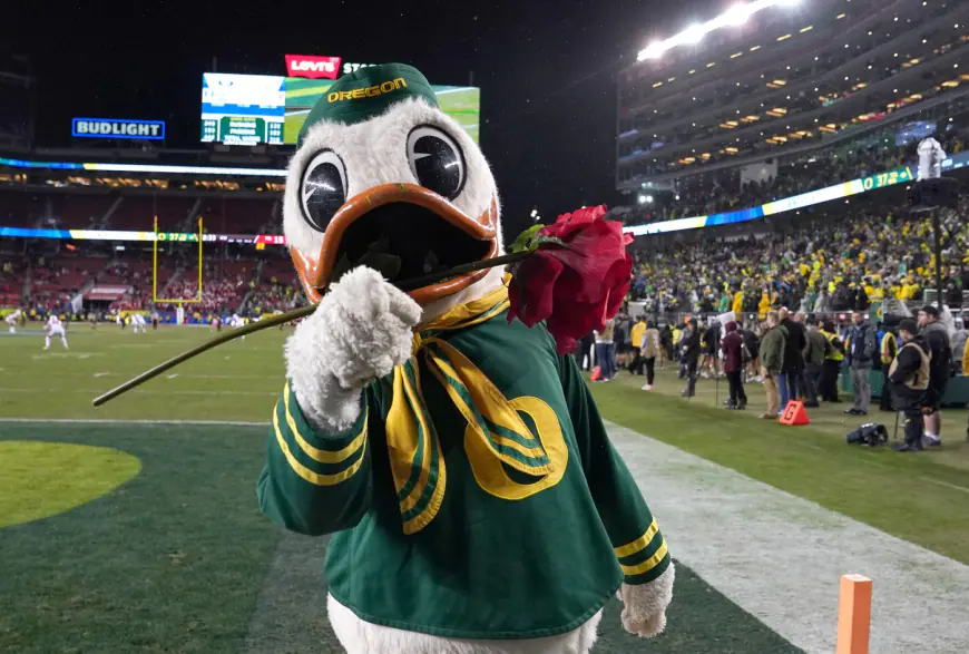 Saturday Night Five: How Oregon could win from losing, ASU clinches, Arizona falls, WSU fades and updated bowl math