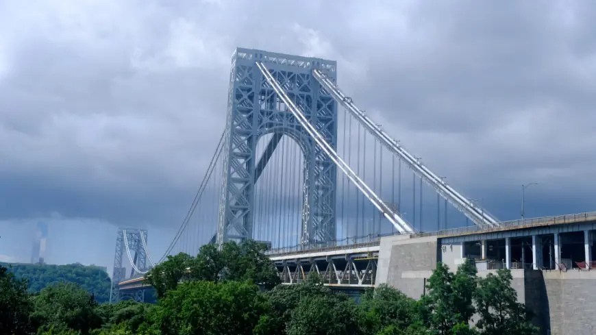 Fleeing carjacking suspect on George Washington Bridge arrested after trapping himself in tool shed