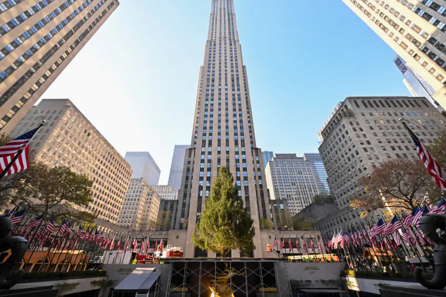 The tree at Rockefeller Center is due an update