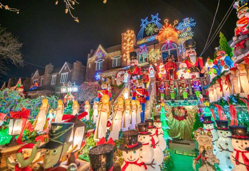 Jaw-dropping holiday light displays worth the trip this December