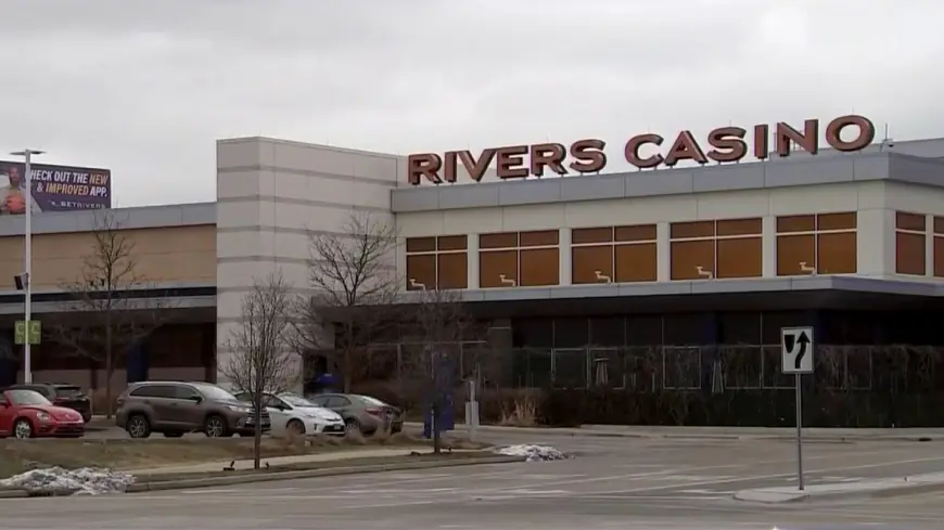 Suspects sought in armed robberies outside Rivers Casino in Des Plaines