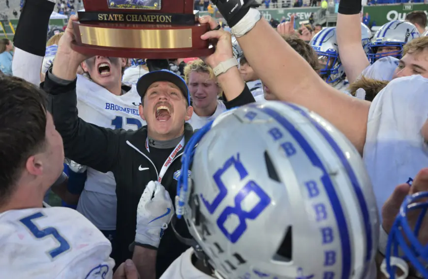 Broomfield roars back to beat Montrose for Class 4A football title, program’s sixth championship