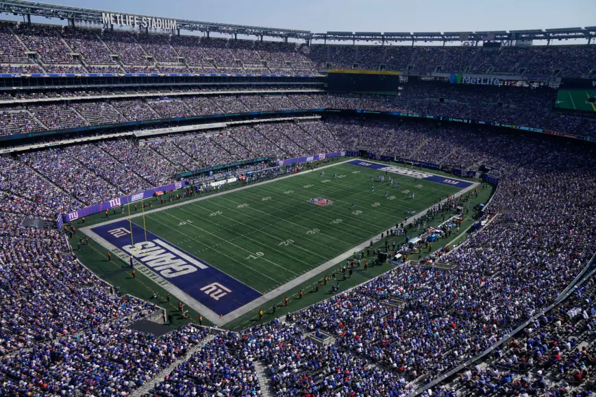 Plane flies over Giants’ MetLife Stadium: ‘MR MARA ENOUGH – PLZ FIX THIS DUMPSTER FIRE’