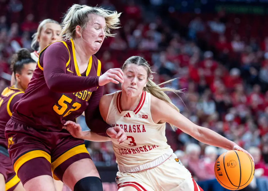 Gophers flat in first Big Ten game, 84-65 loss at Nebraska