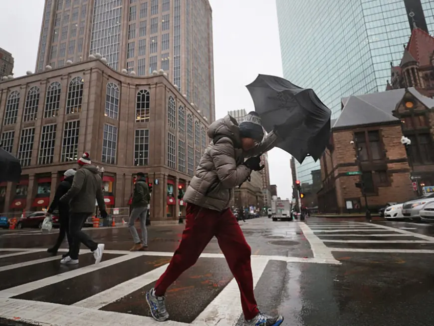 Here’s what Boston meteorologists expect from Wednesday’s heavy rain and strong winds