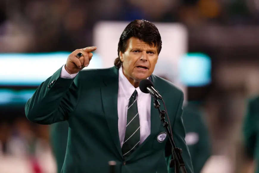 The New York Sack Exchange documentary director says Mark Gastineau’s confrontation with Brett Favre was ‘unexpected’