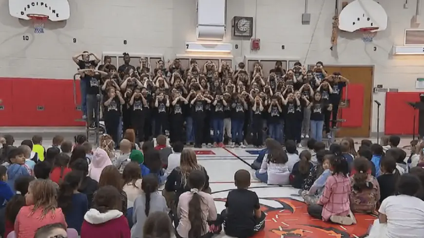 Orland Park teacher battling cancer gets surprise of a lifetime