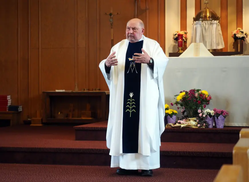 Obituary: The Rev. Steve Adrian of St. Paul’s West Side, remembered as ‘the epitome of what a priest should be’