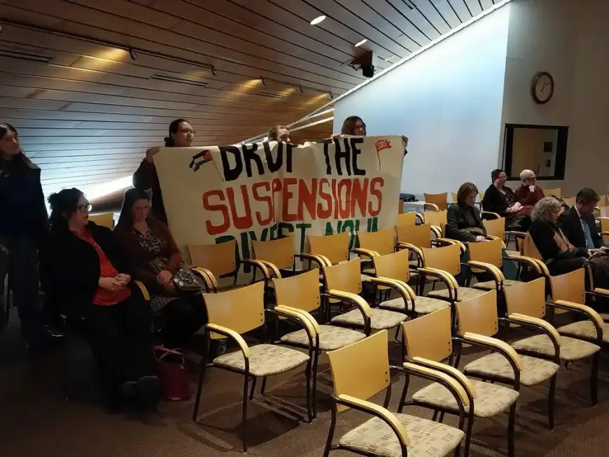 U of M students interrupt Board of Regents meeting in protest for divestment