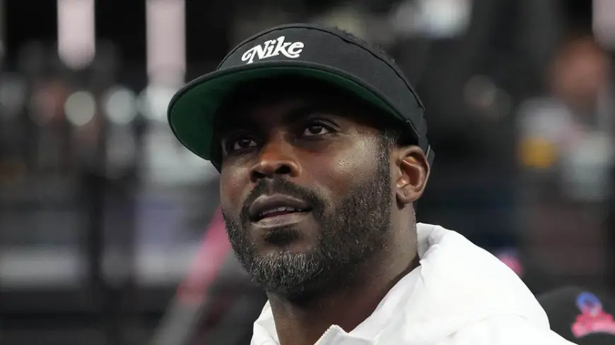 NFL legend Mike Vick caught in college football coaching rumor mill