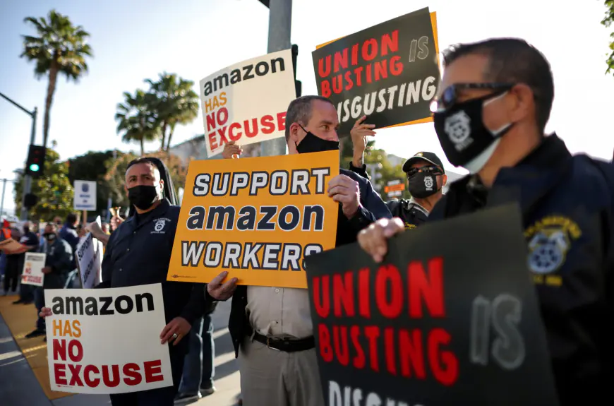 Workers at Four Regional Amazon Warehouses Threaten Strike