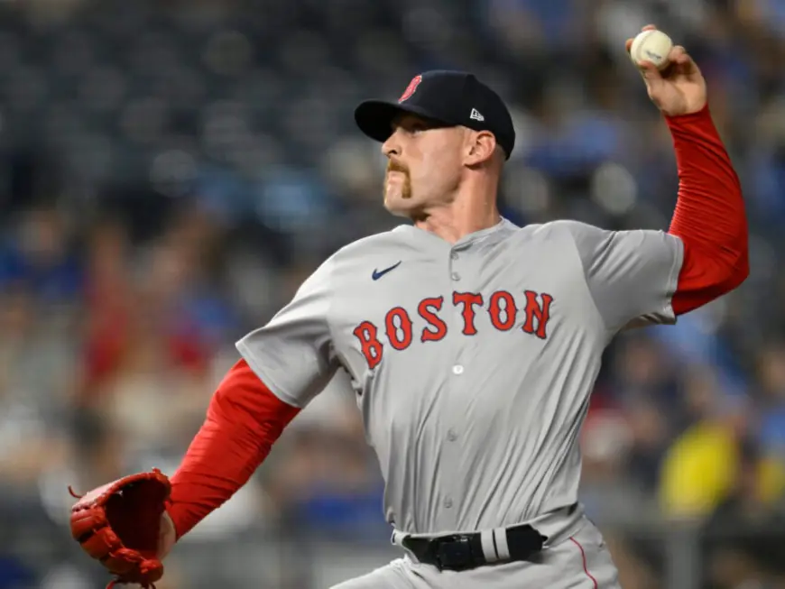 Red Sox trade relief pitcher Cam Booser to White Sox