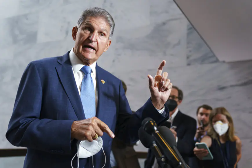 Joe Manchin Roasts Democratic Party Brand as ‘Toxic’ and Says He Wants To Help Trump ‘Any Way I Can’