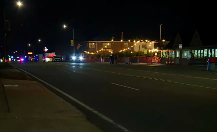 6 people hospitalized after being struck by vehicle at Ted Drewes on Chippewa