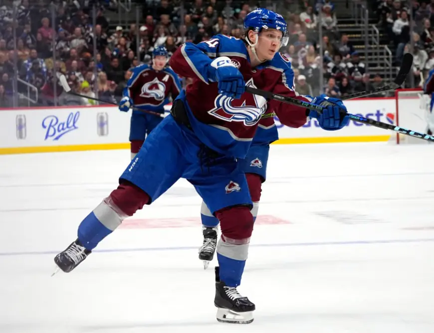 Kiviranta records hat trick, MacKinnon notches 2 assists as Avalanche beat Kraken 5-2