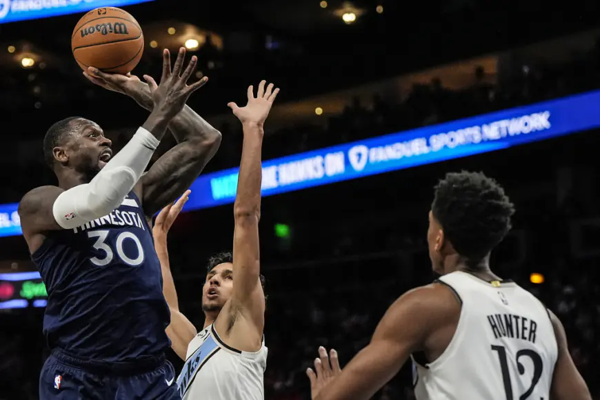 Timberwolves’ offensive issues persist in loss to Hawks