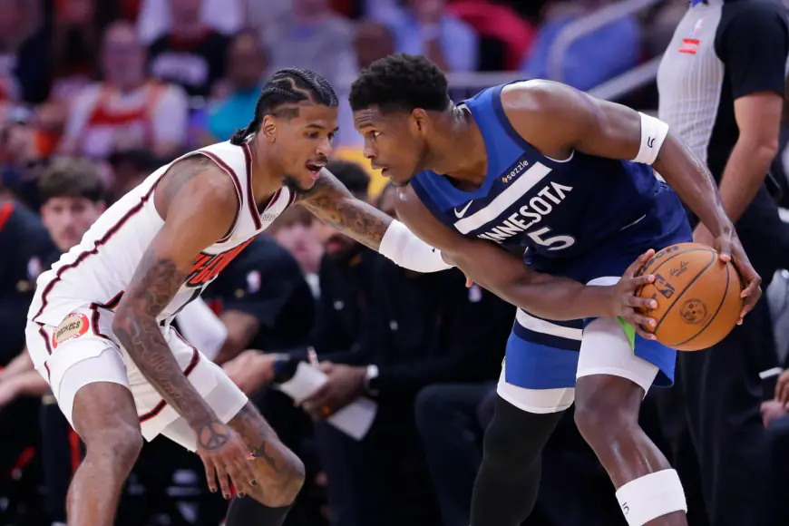 Timberwolves erase 15-point deficit in final five minutes to steal victory in Houston on Anthony Edwards’ late 3