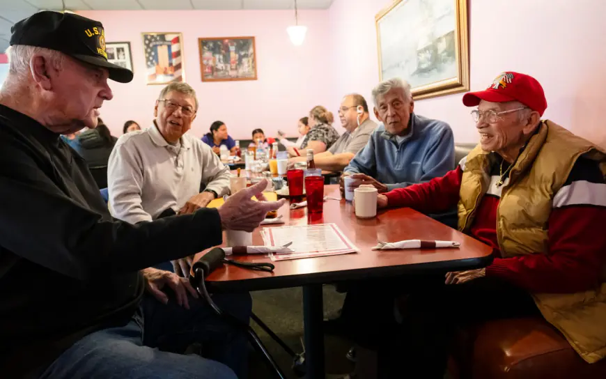 At South St. Paul’s Sunlight Restaurant, four veterans in their 90s with a shared history still meet to reminisce