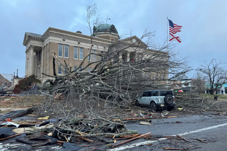 At least 4 people killed as tornado-spawning storms swirl through South