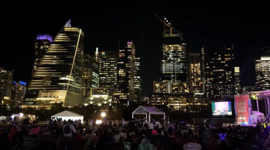 20K+ people likely at Austin's New Year's Eve party at Auditorium Shores