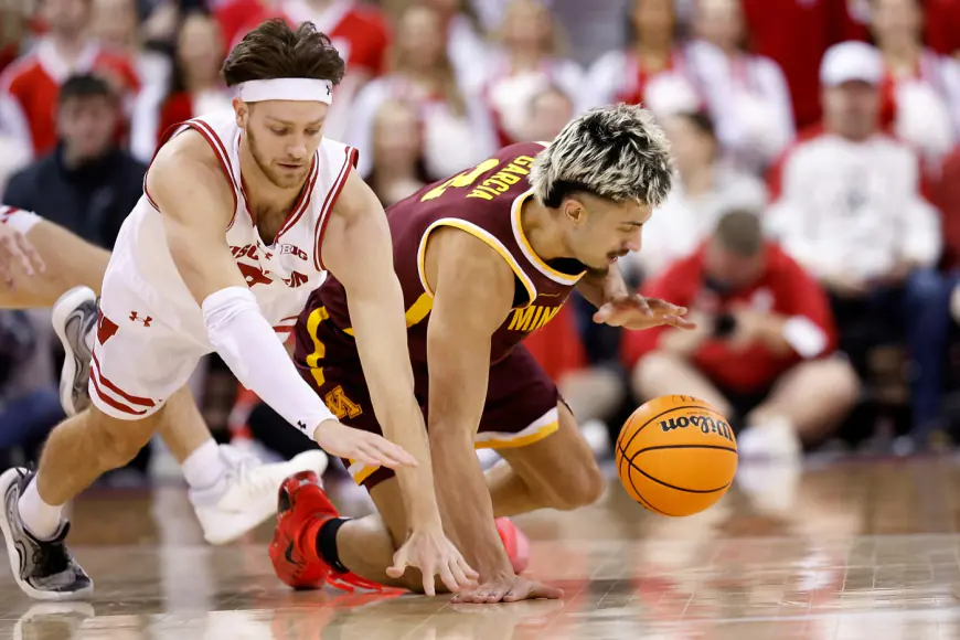 Gophers crater in second half of an 80-59 loss to Wisconsin