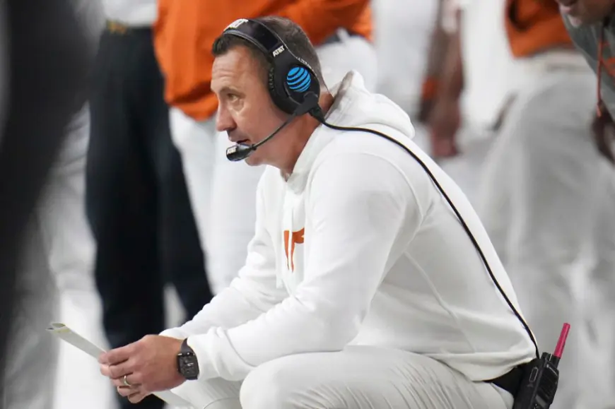 Instant Analysis: Texas goes from 1st-and-goal at the 1 to wondering what happened