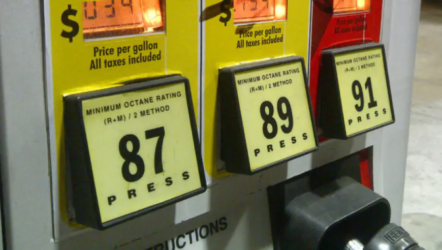 San Diego Gas Prices Dip Slightly to $4.53 for Self-Serve Regular