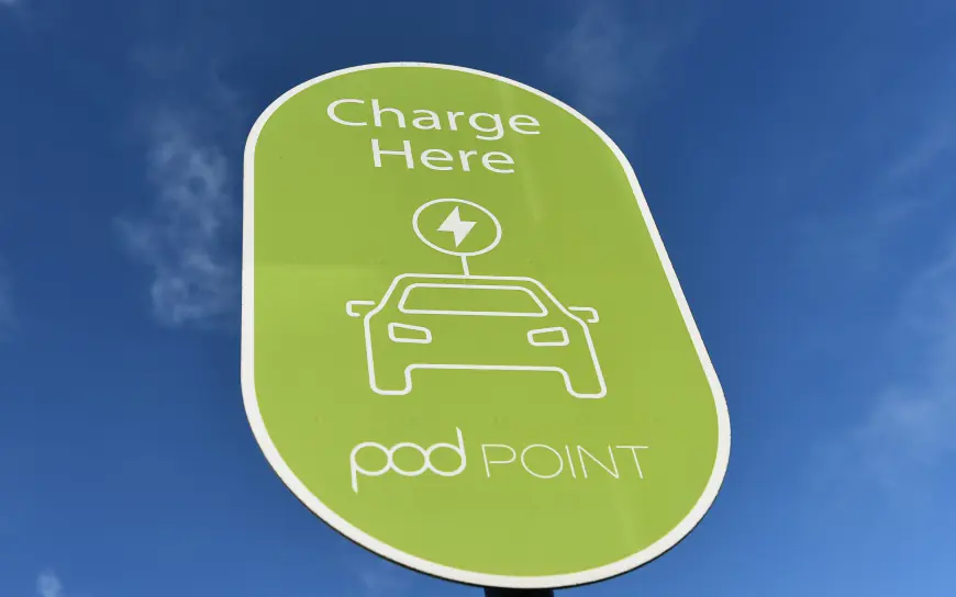 Electric car charging giant loses third of value as demand slump looms