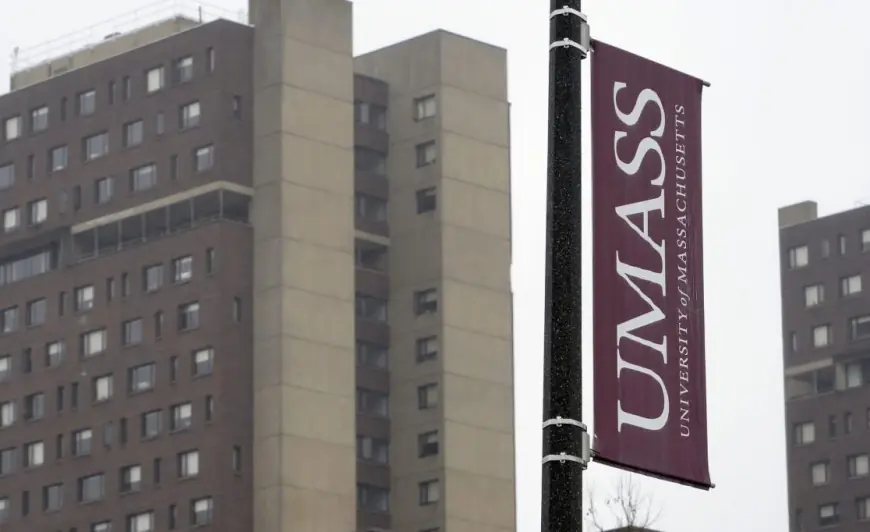 Howie Carr: UMass is yet another den of high-pension hacks