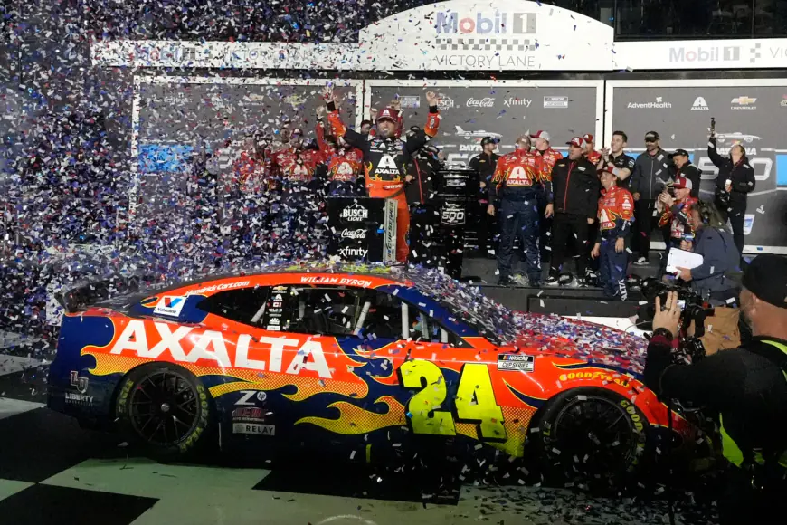 William Bryon survives late wrecks to win 2nd straight Daytona 500