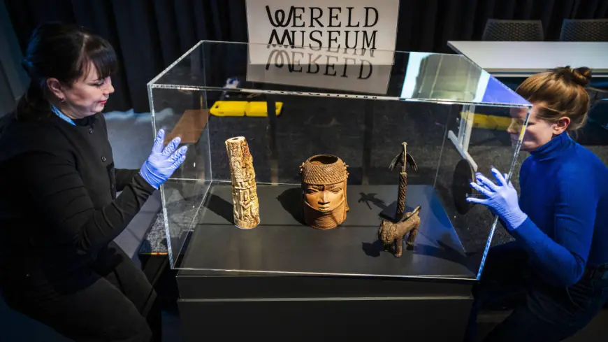 The Netherlands will return more than 100 bronze artifacts to Nigeria