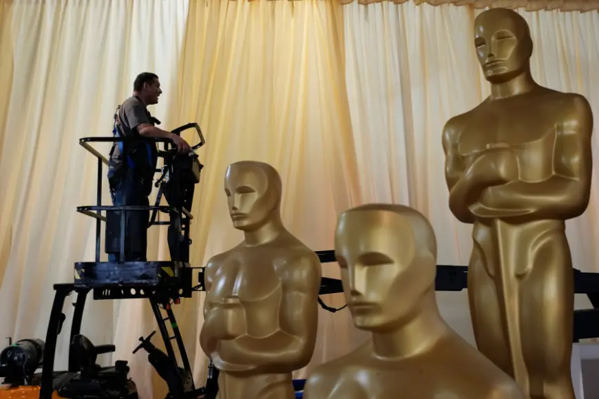A topsy-turvy Oscar season concludes Sunday. Here's what to look for at Sunday's show