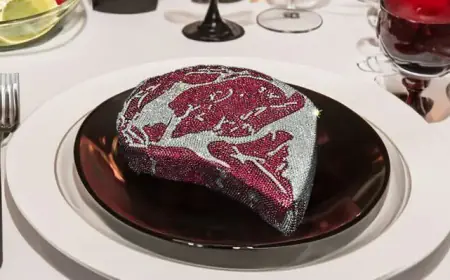 Sculpting Scarcity: Artist Maxfield Mellenbruch Brings Rare Steak Worth Millions To Bitcoin 2025 