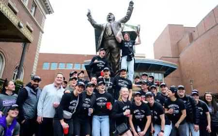 Frost fans salute their PWHL champions