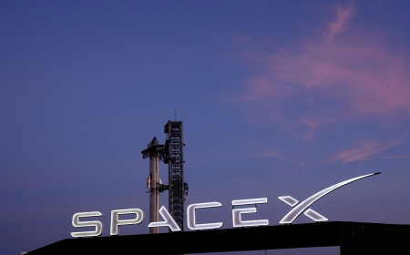 SpaceX rocket test experiences ‘major anomaly,' explodes again