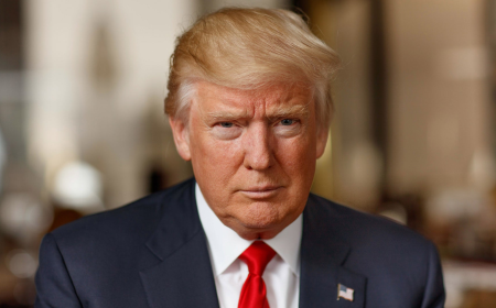 Rejtélyes átutalás: Trump 32 millió dollárnyi tokent küldött át a Binancera