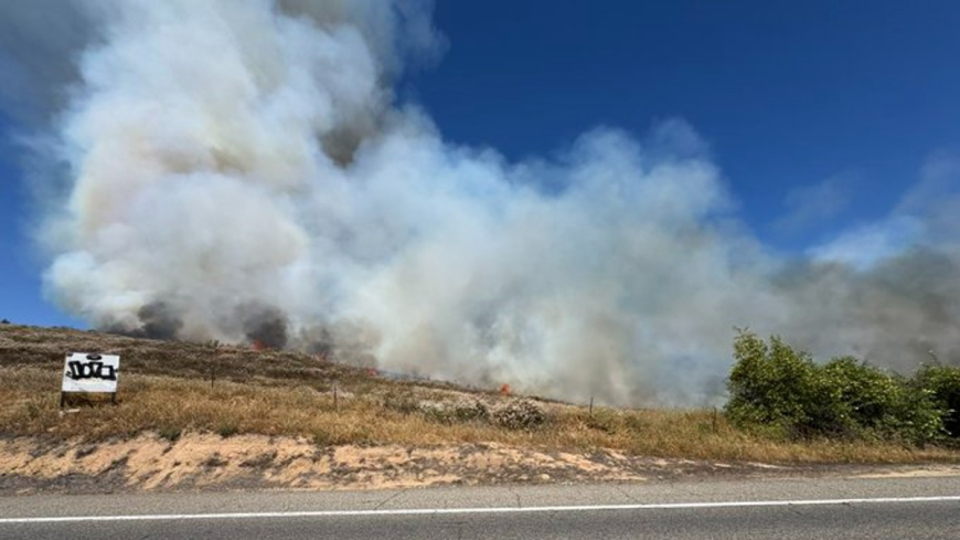 20-acre brush fire prompts evacuations, threatens structures in Bonsall