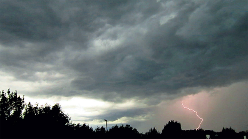 Chicago forecast: Severe weather risk looms with gusty winds, hail, 90-degree temperatures