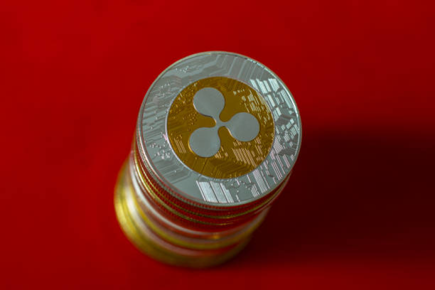 XRP To End 7-Month Consolidation After 700% Surge – Is A Major Move Coming?