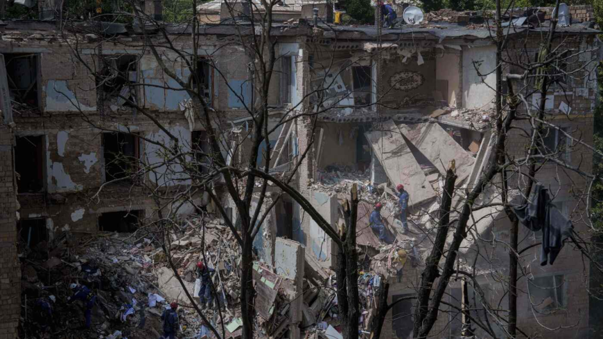 Russian attacks on Ukraine kill 14 civilians as Zelenskyy travels to UK